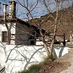 άνετος χώρος με Parking, αυλή και θαυμάσια θέα * 马克里尼撒