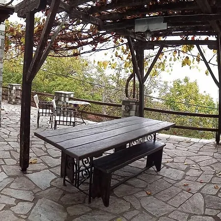 Prázdninový dům Άνετος χώρος με parking, αυλή και θαυμάσια θέα *