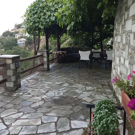 Άνετος Χώρος Με Parking, Αυλή Και Θαυμάσια Θέα Makrinítsa