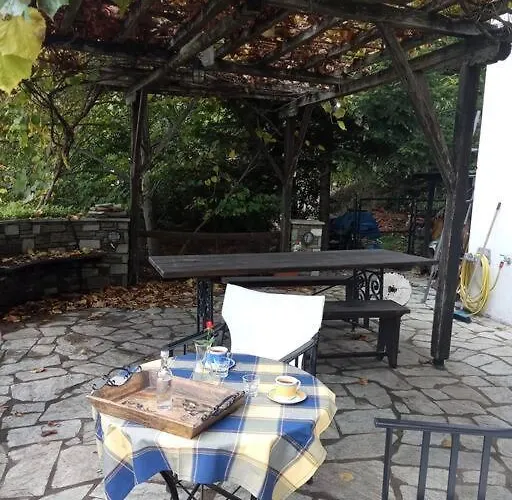 Άνετος Χώρος Με Parking, Αυλή Και Θαυμάσια Θέα * Makrinítsa