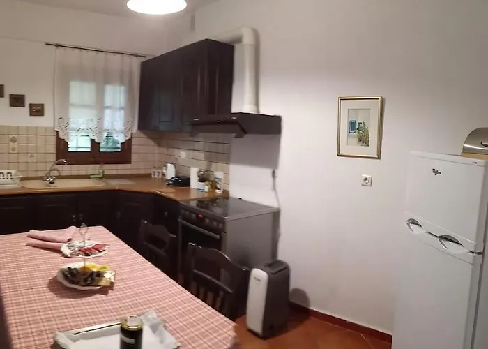 Vakantiehuis Άνετος Χώρος Με Parking, Αυλή Και Θαυμάσια Θέα *