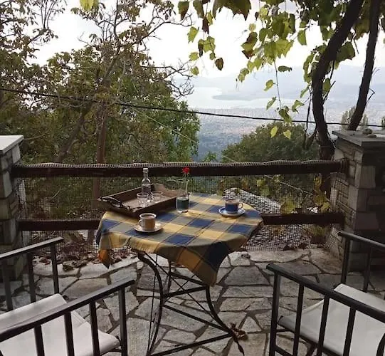 Vakantiehuis Άνετος Χώρος Με Parking, Αυλή Και Θαυμάσια Θέα