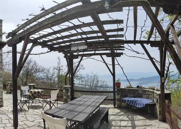 Vakantiehuis Άνετος Χώρος Με Parking, Αυλή Και Θαυμάσια Θέα *