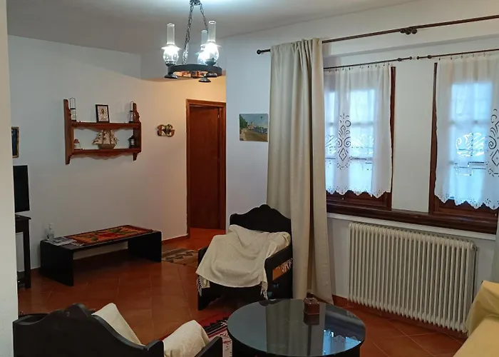 Vakantiehuis Άνετος Χώρος Με Parking, Αυλή Και Θαυμάσια Θέα Makrinítsa