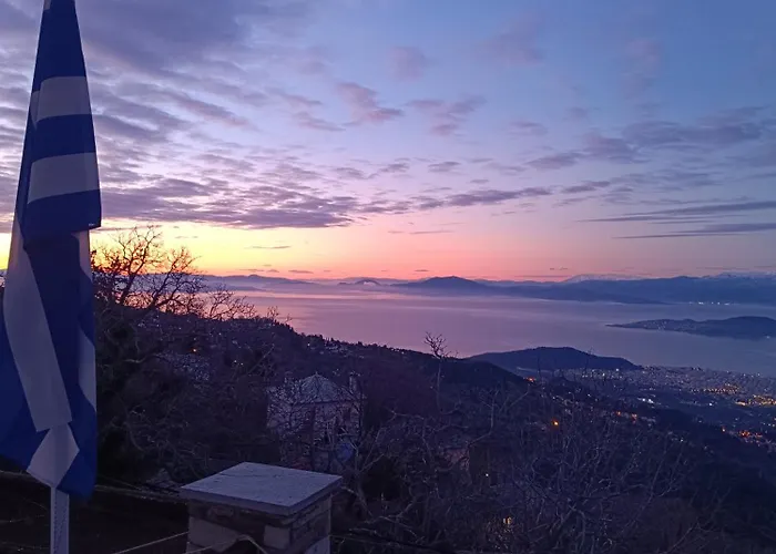 Vakantiehuis Άνετος Χώρος Με Parking, Αυλή Και Θαυμάσια Θέα