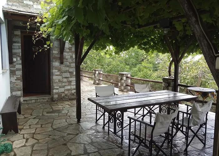 Άνετος Χώρος Με Parking, Αυλή Και Θαυμάσια Θέα Makrinítsa